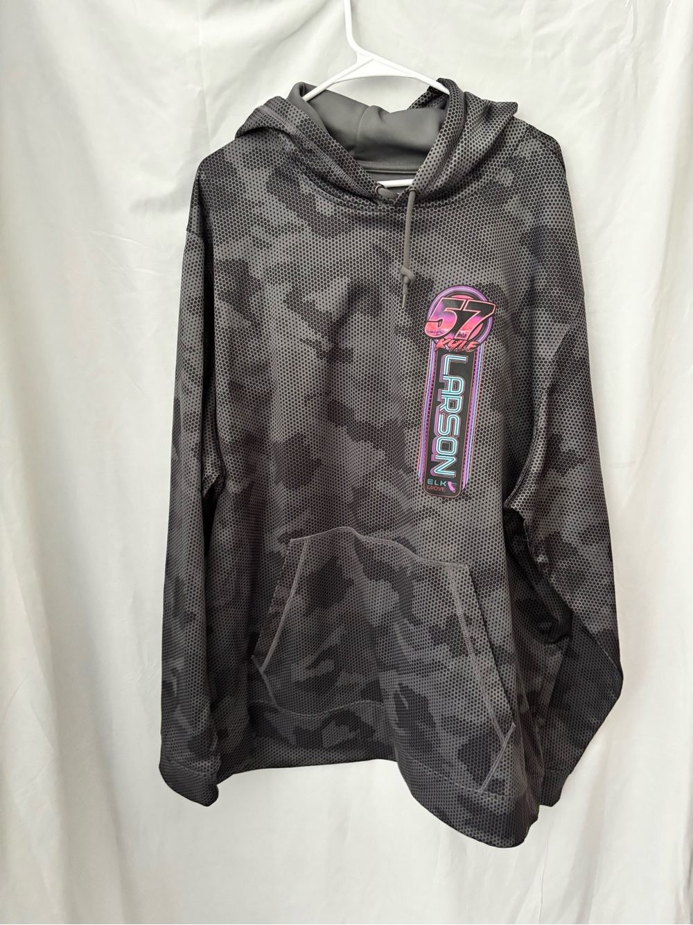 Kyle Larson "Just Passing You" Speedweeks 2021 Camo Hoodie - Picture 4 of 4